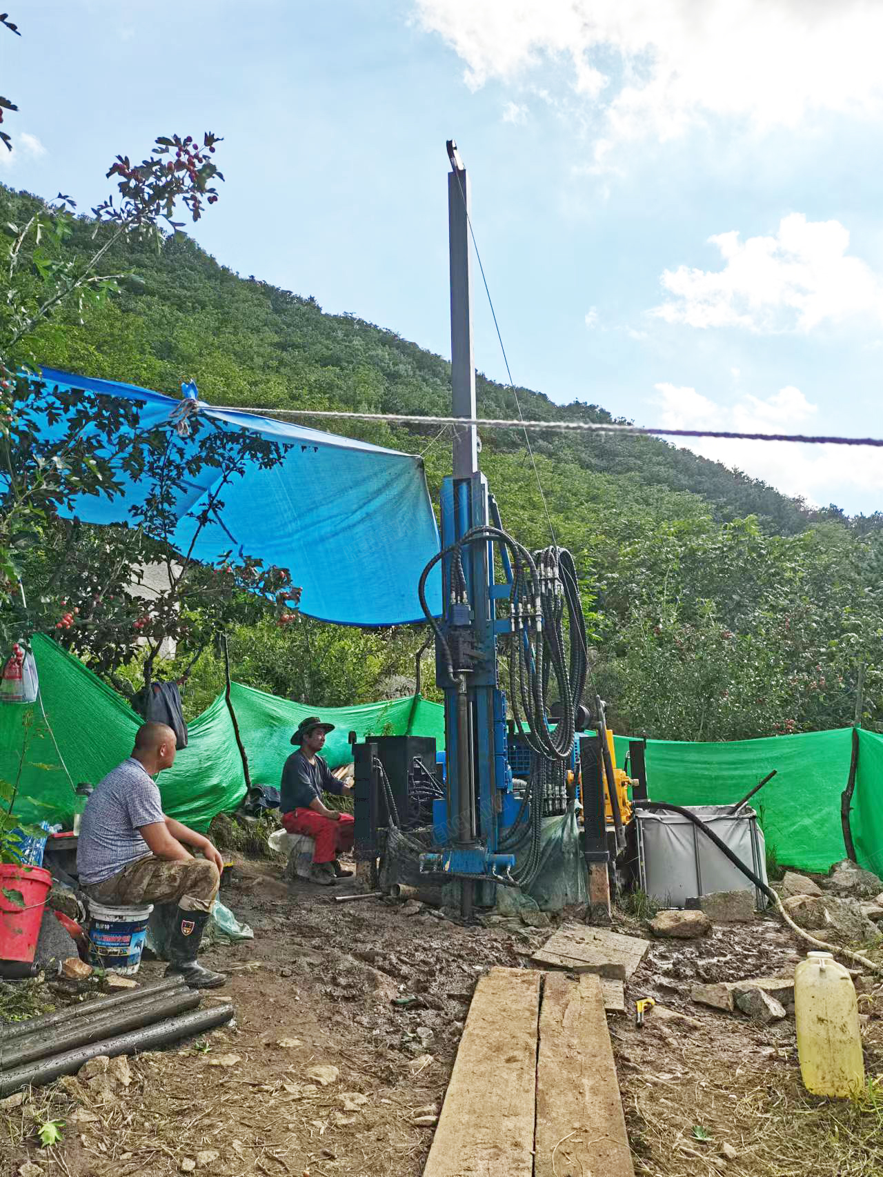 山区矿产普查,履带勘探钻机,HW‑190L,地质勘察钻井 山区矿产普查,履带勘探钻机,HW‑190L,地质勘察钻井